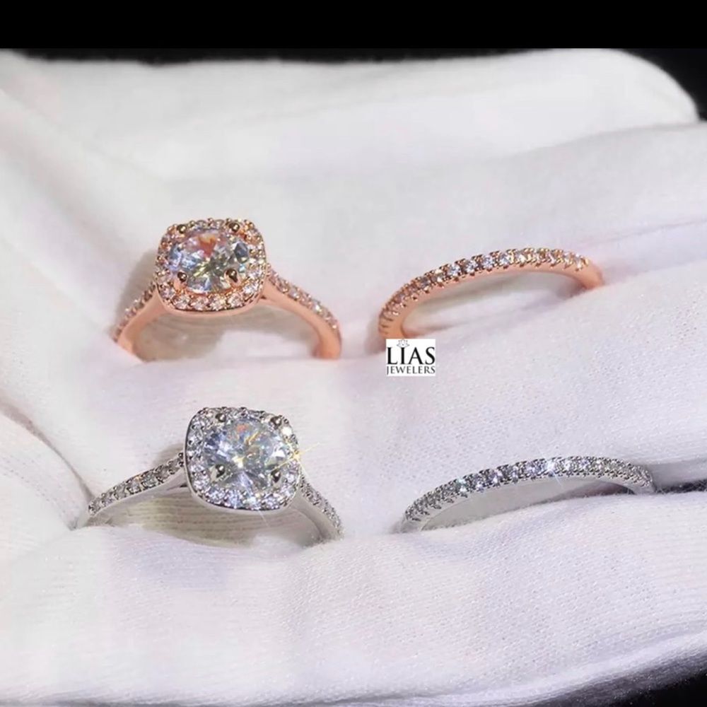 New 18k white gold wedding ring set